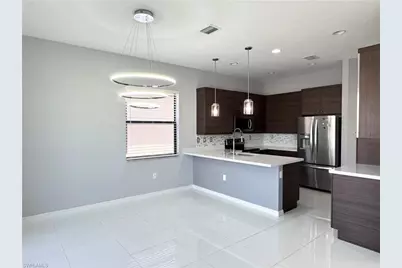 8984 Madrid Cir, Naples, FL 34104 - Photo 4