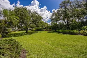 650 Vintage Reserve Cir, Naples, FL 34119 - Photo 24