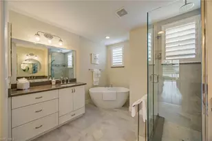 558 Vintage Reserve Ln, Naples, FL 34119 - Photo 16