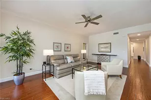 558 Vintage Reserve Ln, Naples, FL 34119 - Photo 8