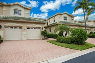 558 Vintage Reserve Ln, Naples, FL 34119 - Photo 4