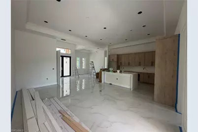 208 45th Ave NE, Naples, FL 34120 - Photo 2