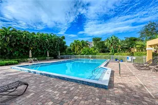 613 Beachwalk Cir, Naples, FL 34108 - Photo 40
