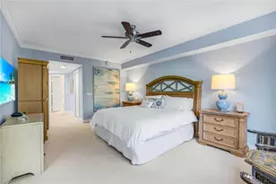 2728 Tiburon Blvd E, Naples, FL 34109 - Photo 10
