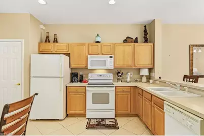 8381 Village Edge Cir #3, Fort Myers, FL 33919 - Photo 10