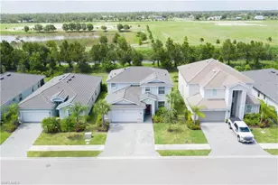 2639 Scarlet Wy, Naples, FL 34120 - Photo 2
