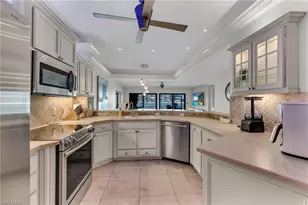504 La Peninsula Blvd, Naples, FL 34113 - Photo 4