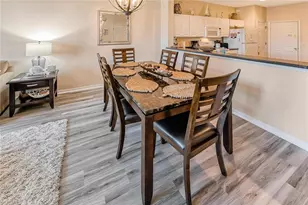 1080 Hampton Cir, Naples, FL 34105 - Photo 4