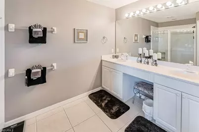 1080 Hampton Cir, Naples, FL 34105 - Photo 10