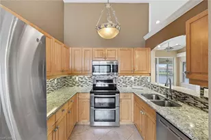 2650 Creek Ln, Naples, FL 34119 - Photo 16