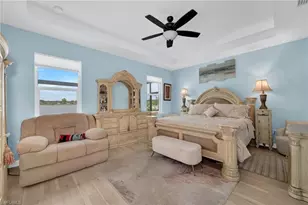 2078 Grove Dr, Naples, FL 34120 - Photo 10