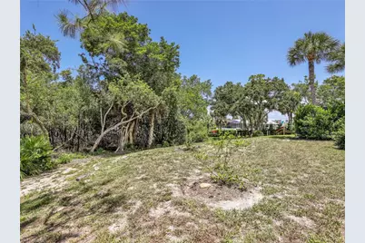 25251 Bay Cedar Dr, Bonita Springs, FL 34134 - Photo 24