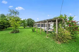 803 Monet St, Lehigh Acres, FL 33936 - Photo 36