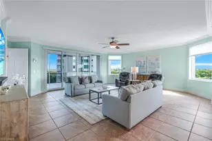275 Indies Way, Naples, FL 34110 - Photo 4