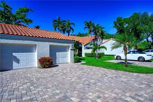 855 Reef Point Cir, Naples, FL 34108 - Photo 2