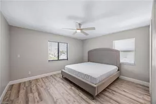 228 Fox Glen Dr, Naples, FL 34104 - Photo 16
