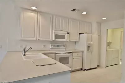 6182 Towncenter Cir, Naples, FL 34119 - Photo 4