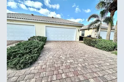 6182 Towncenter Cir, Naples, FL 34119 - Photo 2