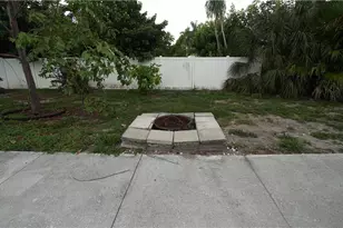 544 Bayside Dr, Fort Myers, FL 33919 - Photo 32