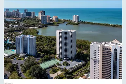 5555 Heron Point Dr #902, Naples, FL 34108 - Photo 12