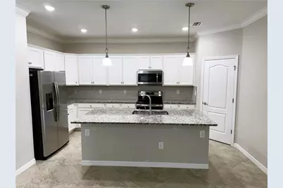 9444 Glenforest Dr, Naples, FL 34120 - Photo 4