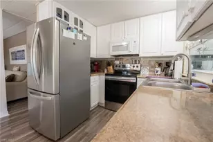 953 Bunker Hill Dr, Naples, FL 34110 - Photo 8