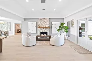 440 Kingstown Dr, Naples, FL 34102 - Photo 6