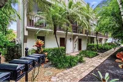 995 9th Ave S #4, Naples, FL 34102 - Photo 38