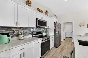 2206 NW 26th St, Cape Coral, FL 33993 - Photo 12