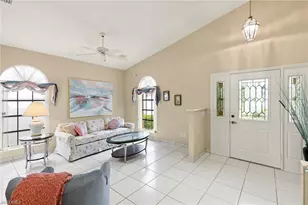 526 100th Ave N, Naples, FL 34108 - Photo 4