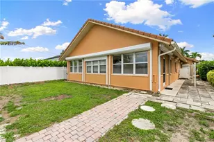 526 100th Ave N, Naples, FL 34108 - Photo 24