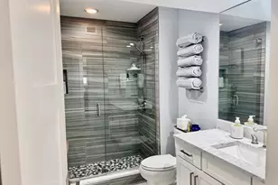 225 5th Ave S, Naples, FL 34102 - Photo 22