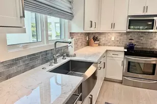 225 5th Ave S, Naples, FL 34102 - Photo 4