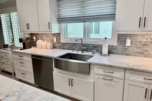 225 5th Ave S, Naples, FL 34102 - Photo 2
