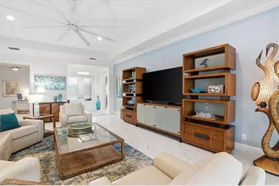14386 Laguna Springs Ln, Naples, FL 34114 - Photo 12