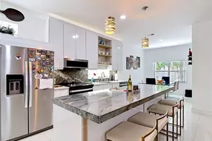 10735 San Tropez Cir, Estero, FL 33928 - Photo 6