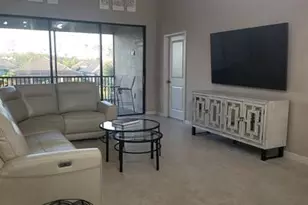 9441 Benvenuto, Naples, FL 34119 - Photo 12