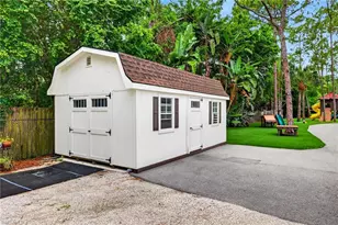 430 29th St NW, Naples, FL 34120 - Photo 44