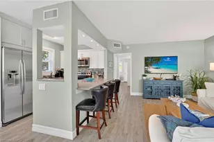 421 12th Ave S, Naples, FL 34102 - Photo 2