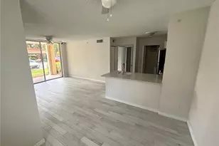 1260 Wildwood Lakes Blvd, Naples, FL 34104 - Photo 2