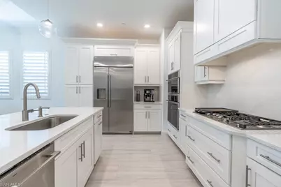 16364 Viansa Way #202, Naples, FL 34110 - Photo 6