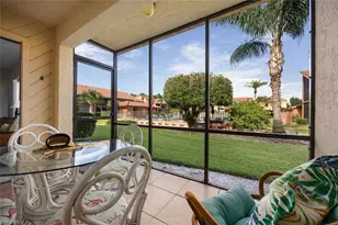 114 Cypress Way E, Naples, FL 34110 - Photo 10