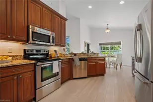 96 Glen Eagle Cir, Naples, FL 34104 - Photo 2