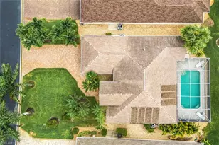 914 Marble Dr, Naples, FL 34104 - Photo 38