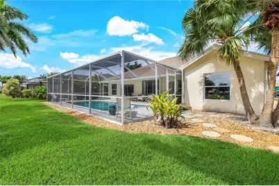 914 Marble Dr, Naples, FL 34104 - Photo 32