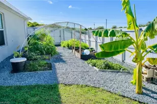 1427 NW 18th Terrace, Cape Coral, FL 33993 - Photo 24