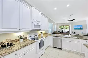 847 98th Ave N, Naples, FL 34108 - Photo 14