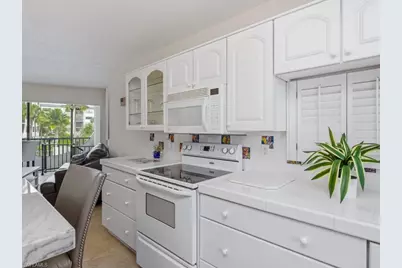 1007 Anglers Cv #J204, Marco Island, FL 34145 - Photo 4