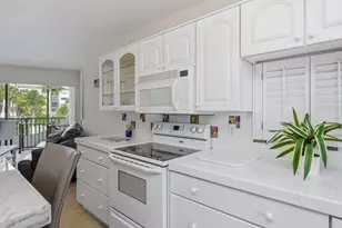 1007 Anglers Cove, Marco Island, FL 34145 - Photo 4