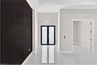 2027 18th Ave NE, Naples, FL 34120 - Photo 4